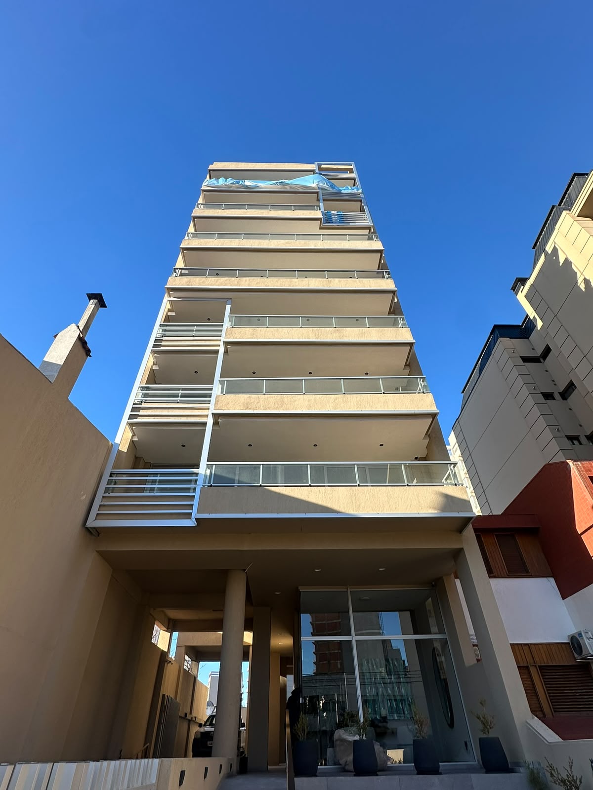 Piso Alem 175